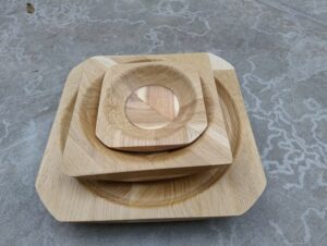 PLAT EN BOIS - ARTISANAT FONTAINEBLEAU
